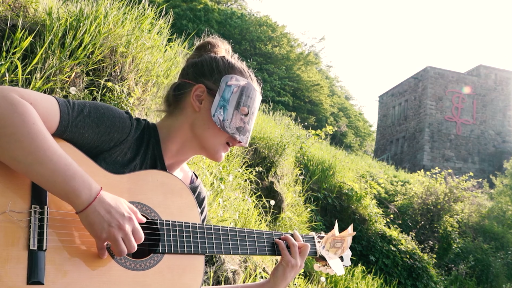 Ätschibätsch – Auf Ibiza hot’s g’schniem